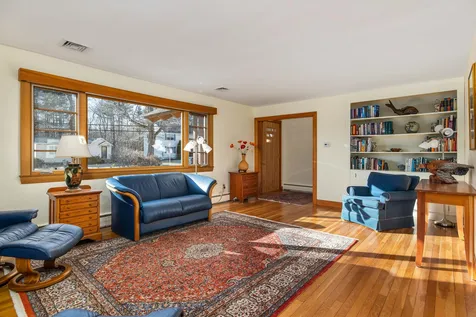 23 Pine Road North Hampton NH 03862