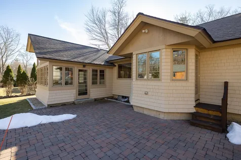 23 Pine Road North Hampton NH 03862