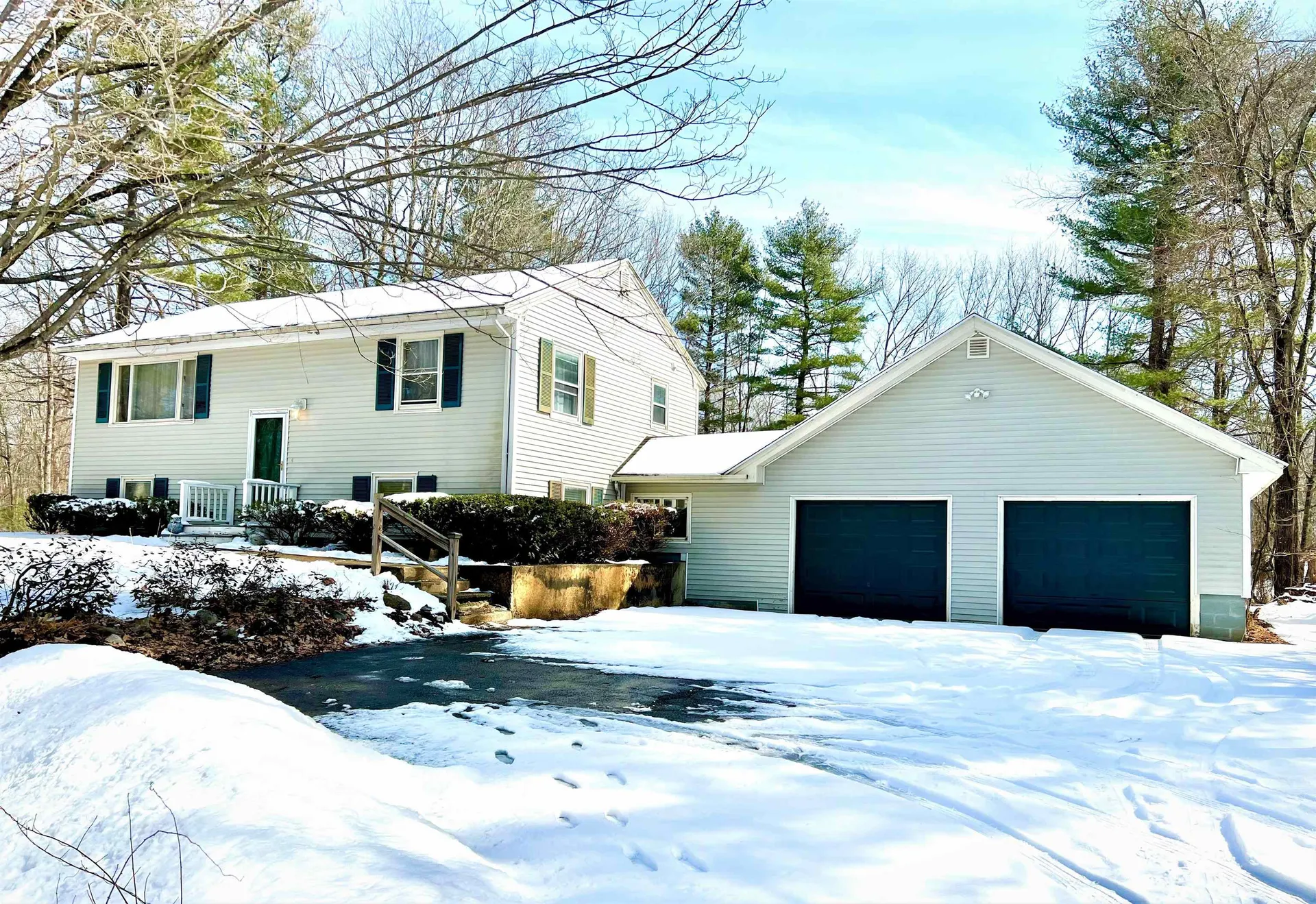 74 Maple Avenue Hampstead NH 03841