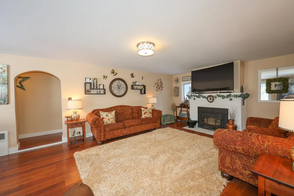 18 Lucinda Terrace Keene NH 03431