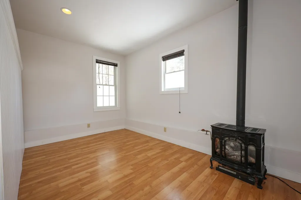 18 Lucinda Terrace Keene NH 03431