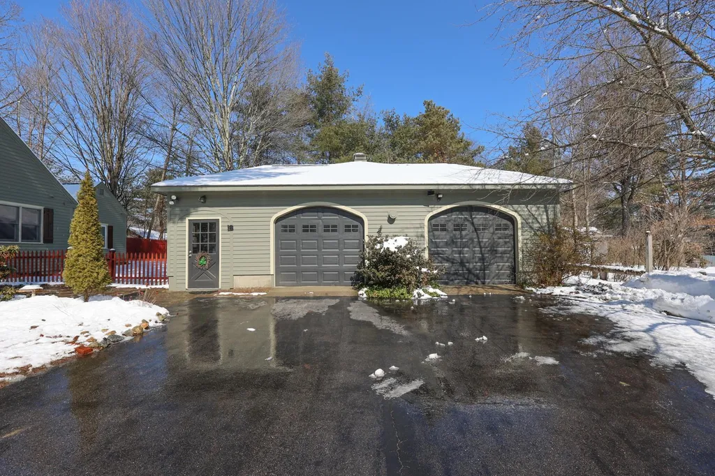 18 Lucinda Terrace Keene NH 03431