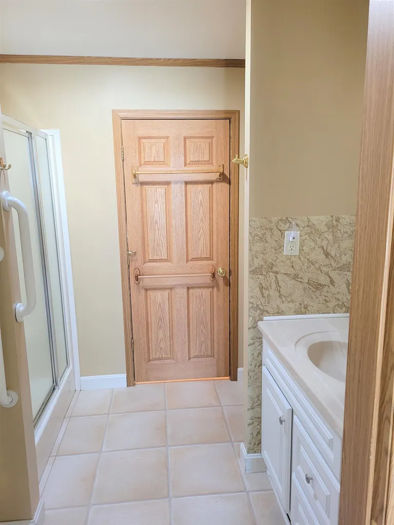 108 Hillview Circle Charlestown NH 03603