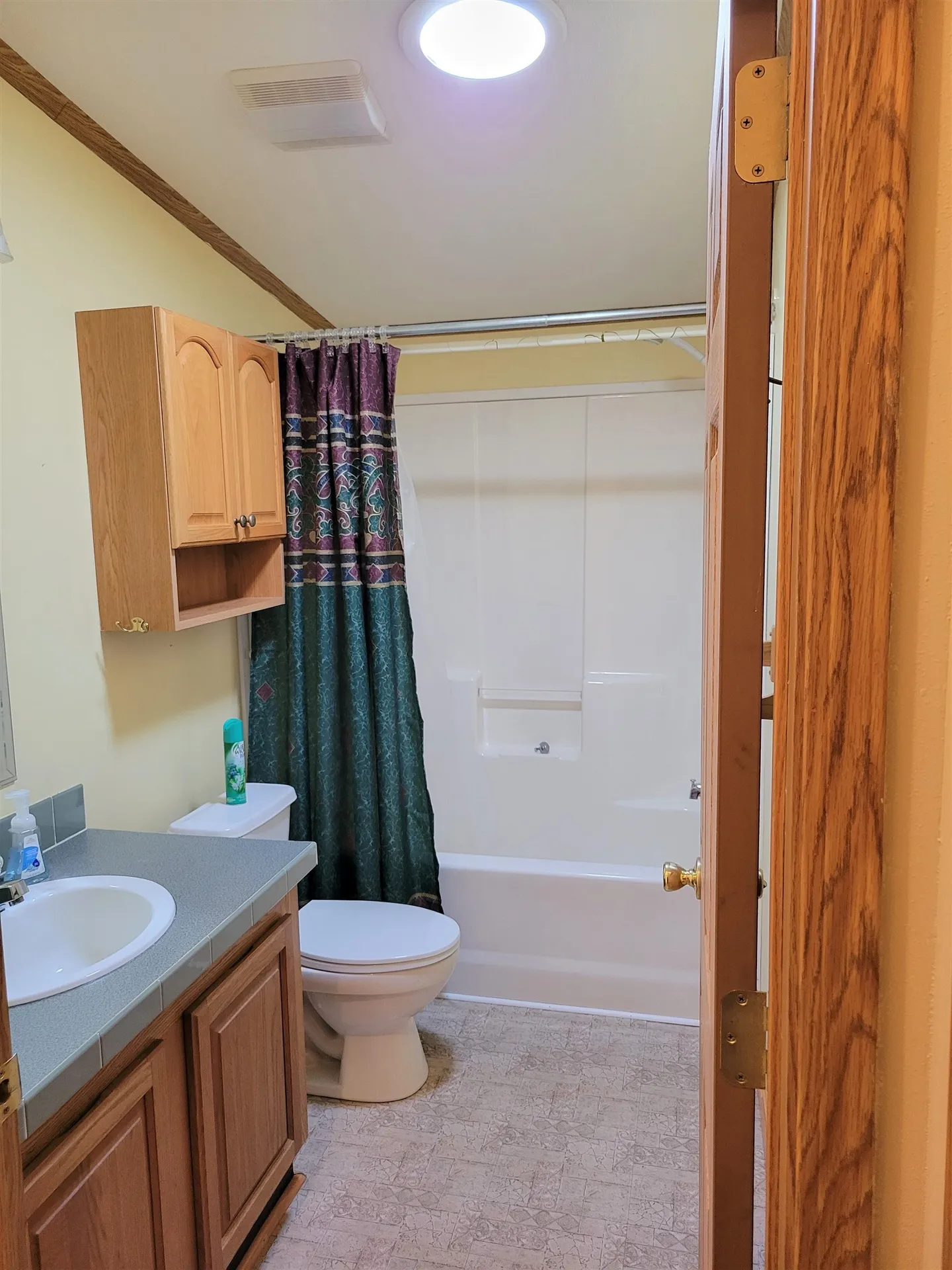 108 Hillview Circle Charlestown NH 03603