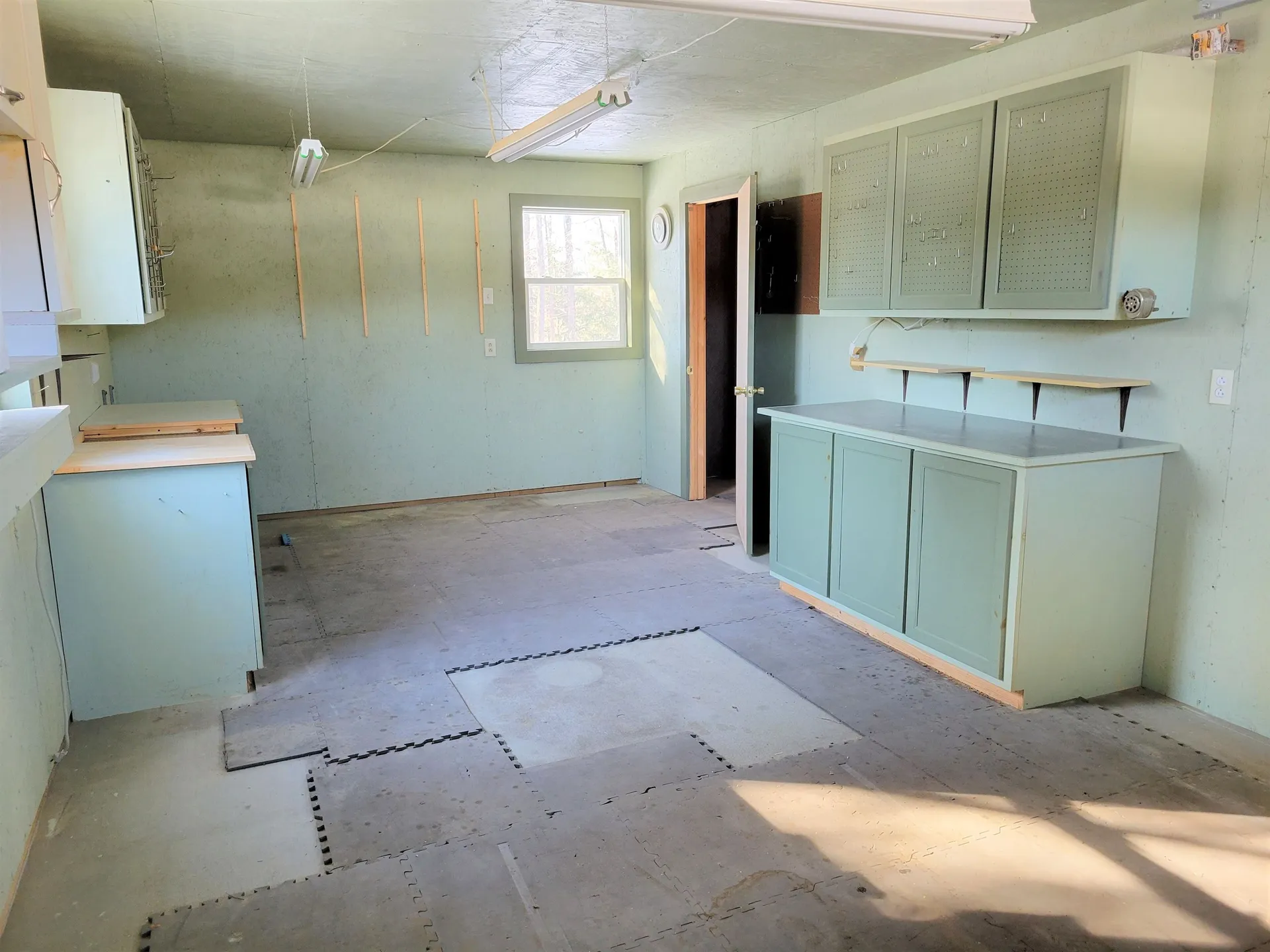 108 Hillview Circle Charlestown NH 03603