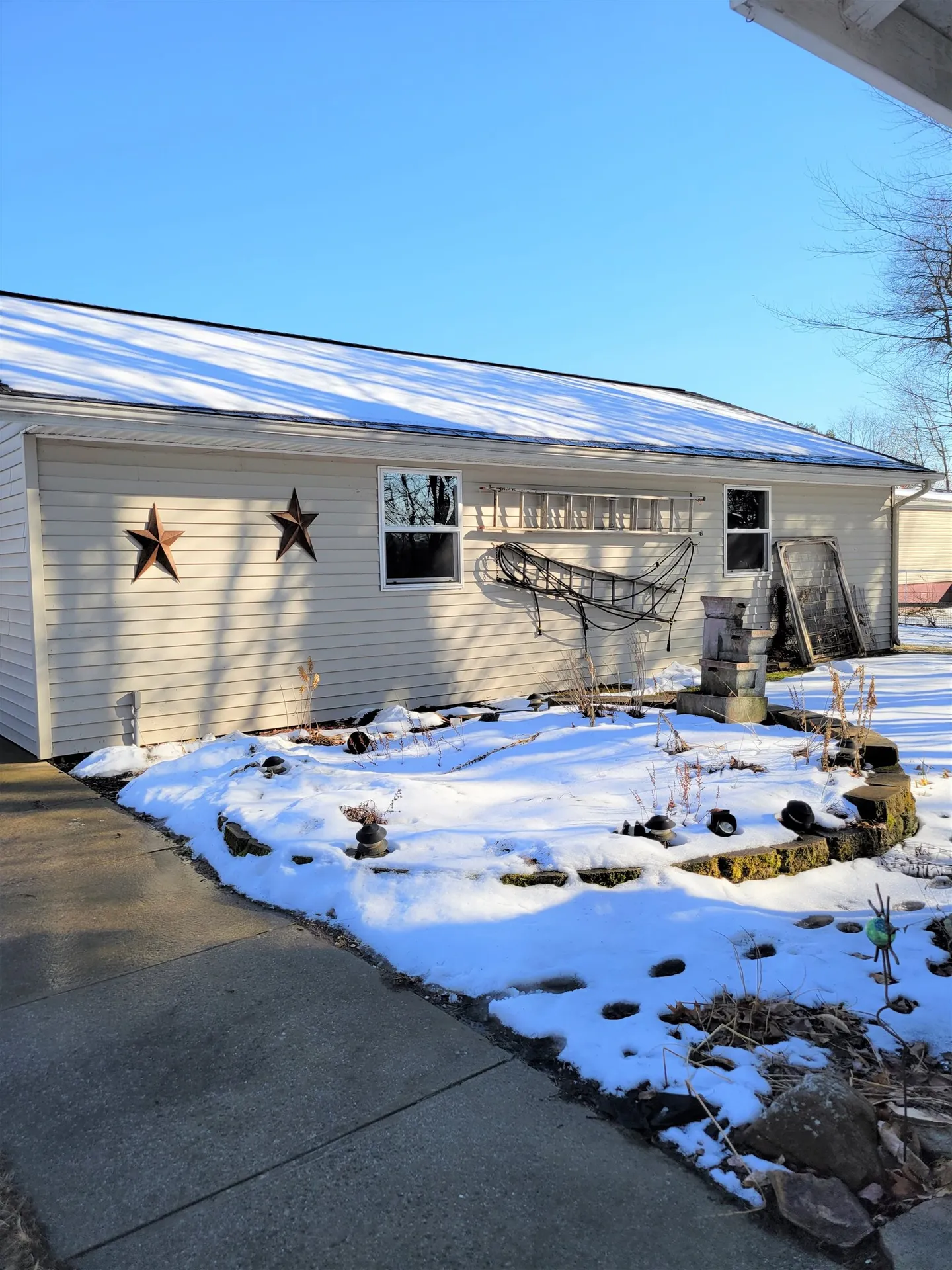 108 Hillview Circle Charlestown NH 03603