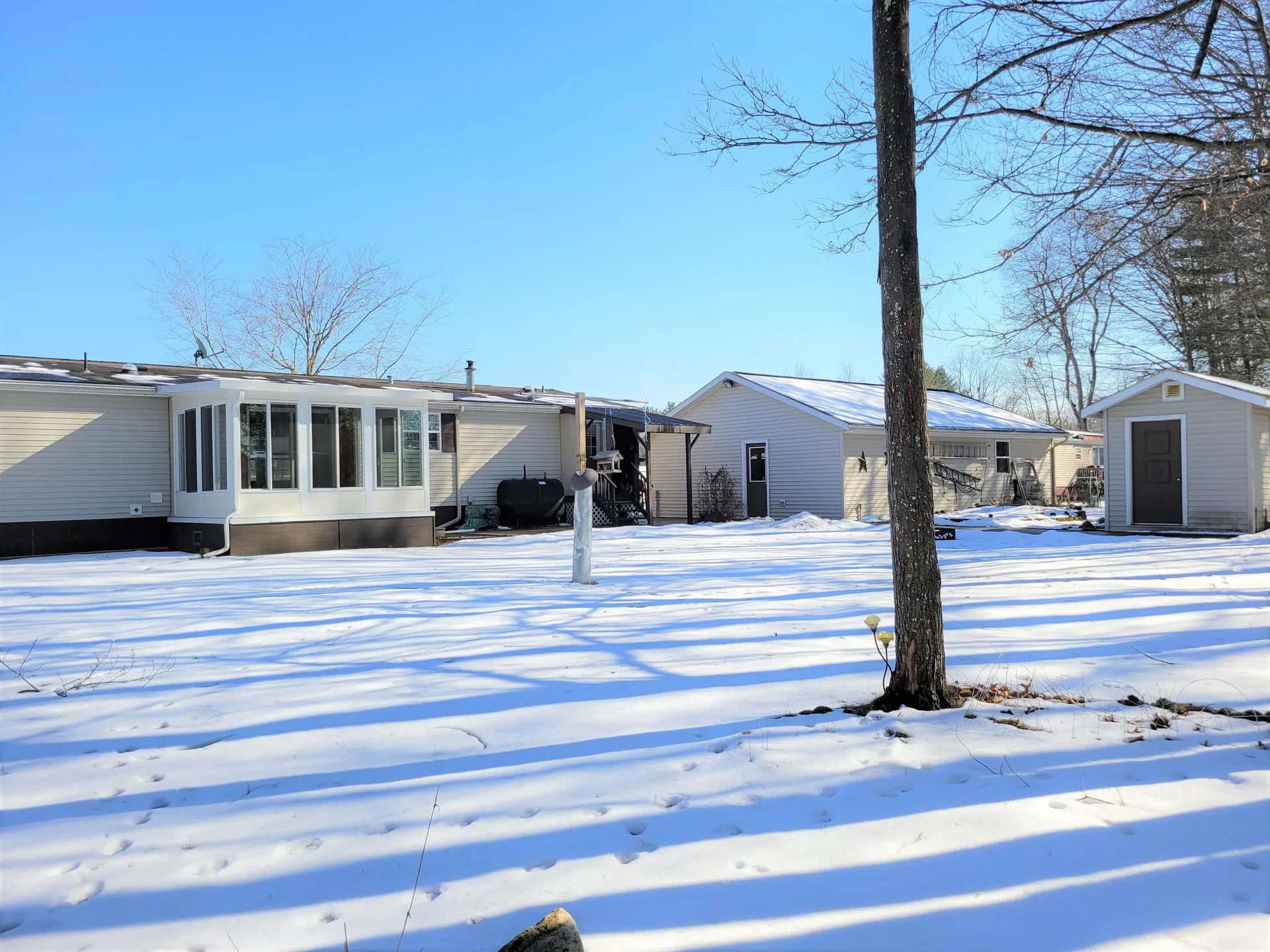 108 Hillview Circle Charlestown NH 03603