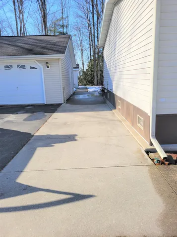 108 Hillview Circle Charlestown NH 03603