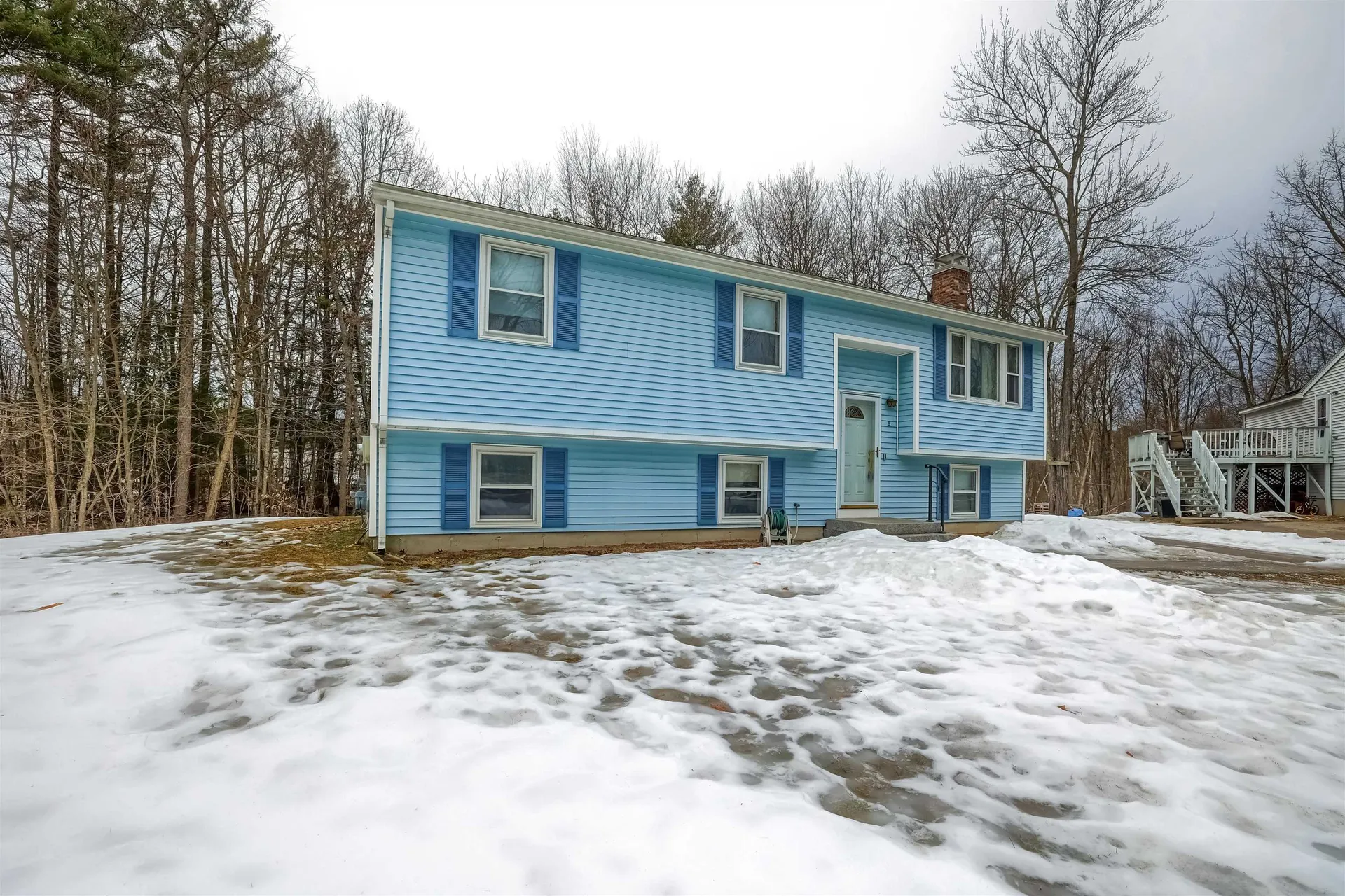 8 Campion Circle Concord NH 03303