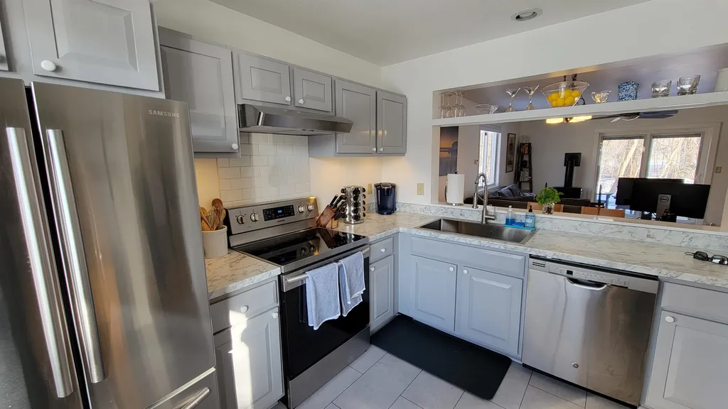 47 Overlook Drive South Burlington VT 05403