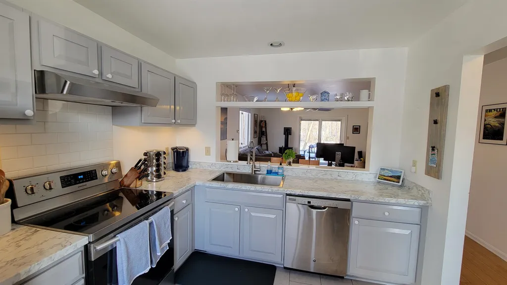 47 Overlook Drive South Burlington VT 05403