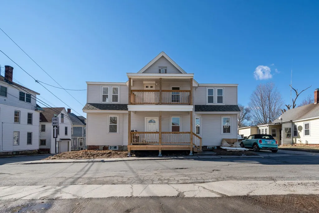 31 Franklin Street Claremont NH 03743