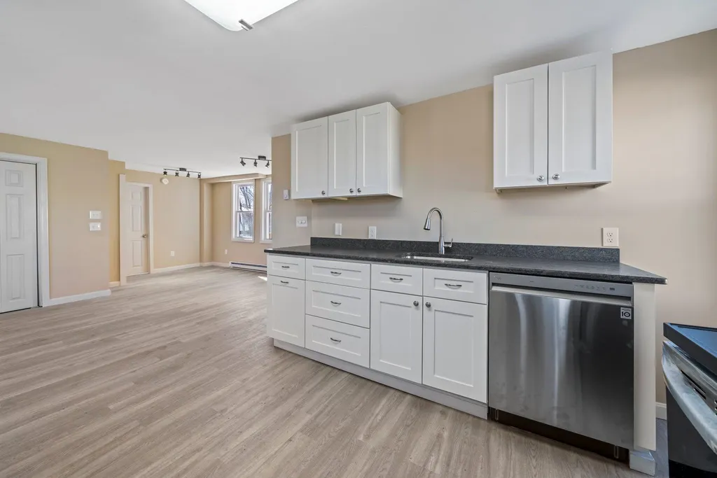 31 Franklin Street Claremont NH 03743