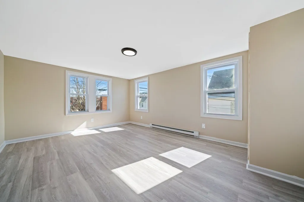 31 Franklin Street Claremont NH 03743