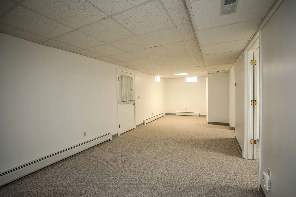 233 Bunker Hill Road Auburn NH 03032