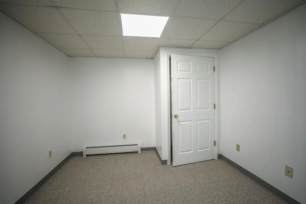 233 Bunker Hill Road Auburn NH 03032