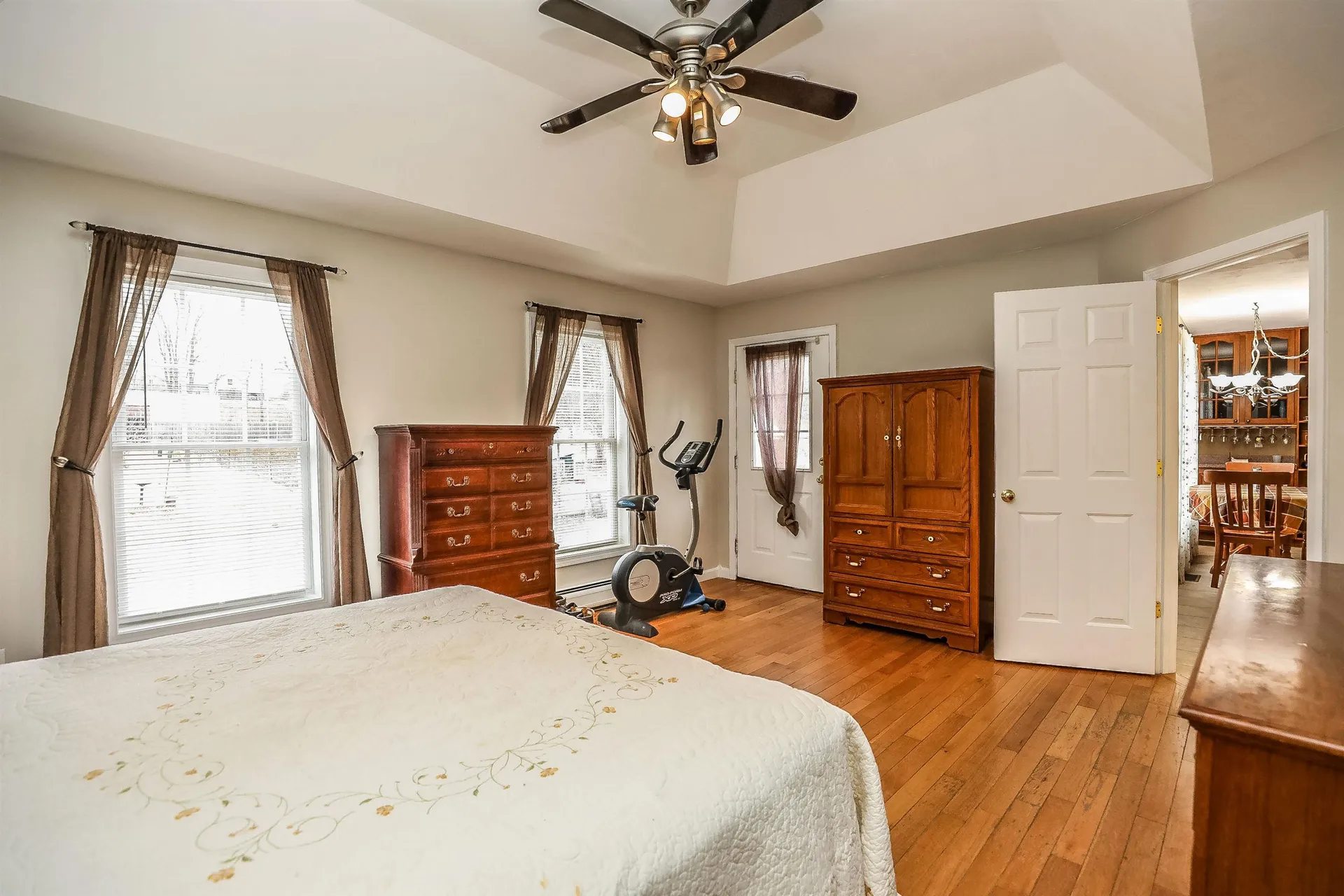 233 Bunker Hill Road Auburn NH 03032