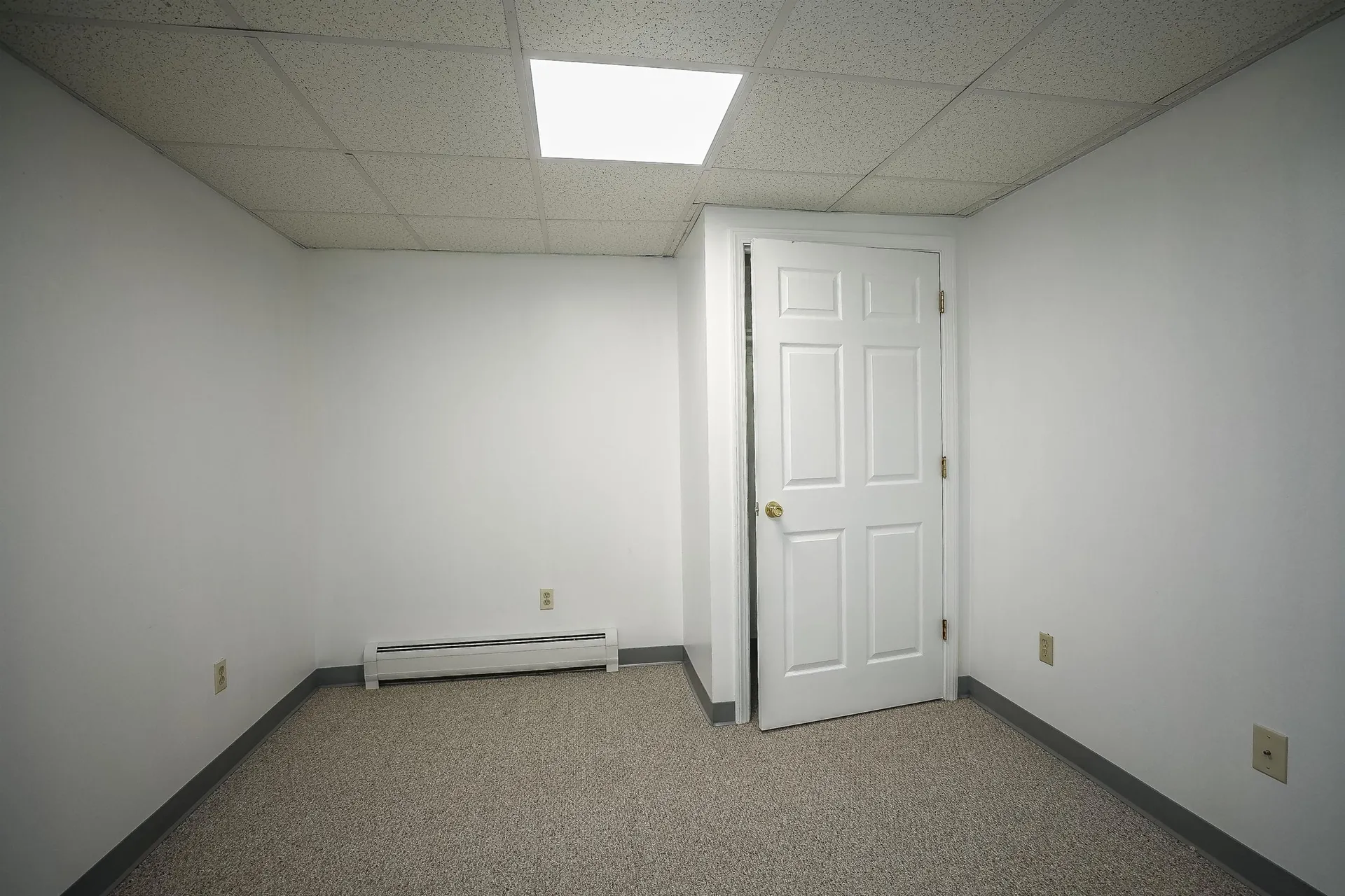 233 Bunker Hill Road Auburn NH 03032