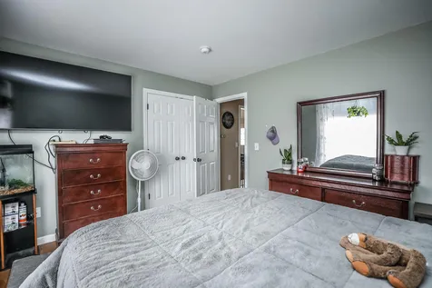 233 Bunker Hill Road Auburn NH 03032