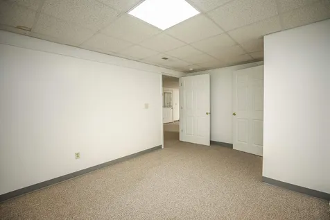 233 Bunker Hill Road Auburn NH 03032