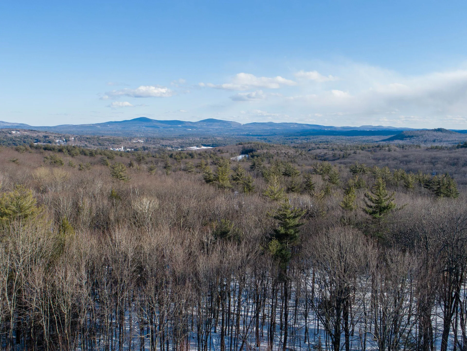 10 Ledge Road Hancock NH 03449