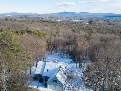 10 Ledge Road Hancock NH 03449