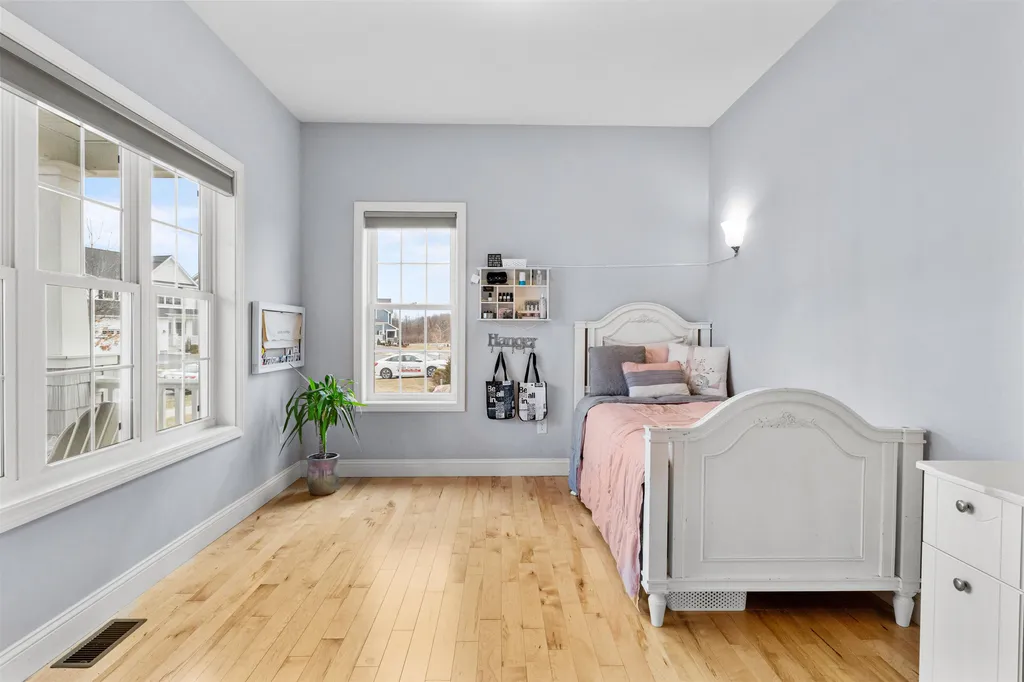 178 Sommerfield Avenue South Burlington VT 05403