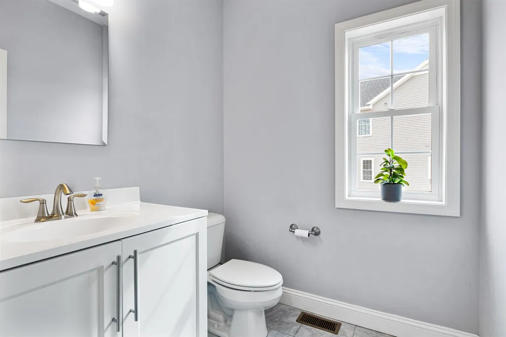 178 Sommerfield Avenue South Burlington VT 05403