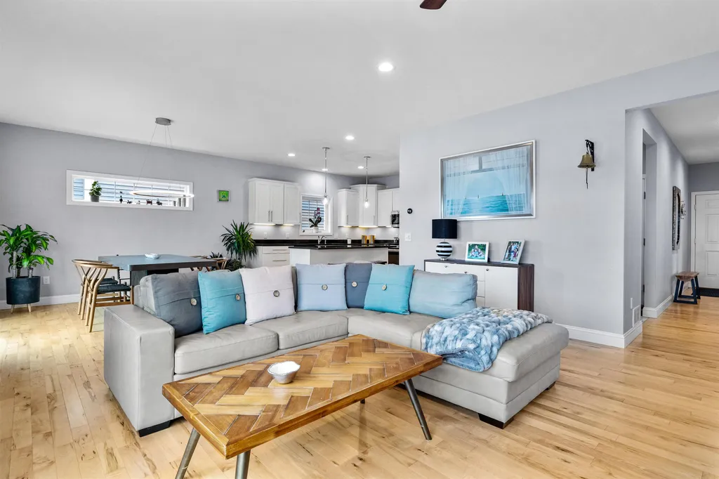 178 Sommerfield Avenue South Burlington VT 05403