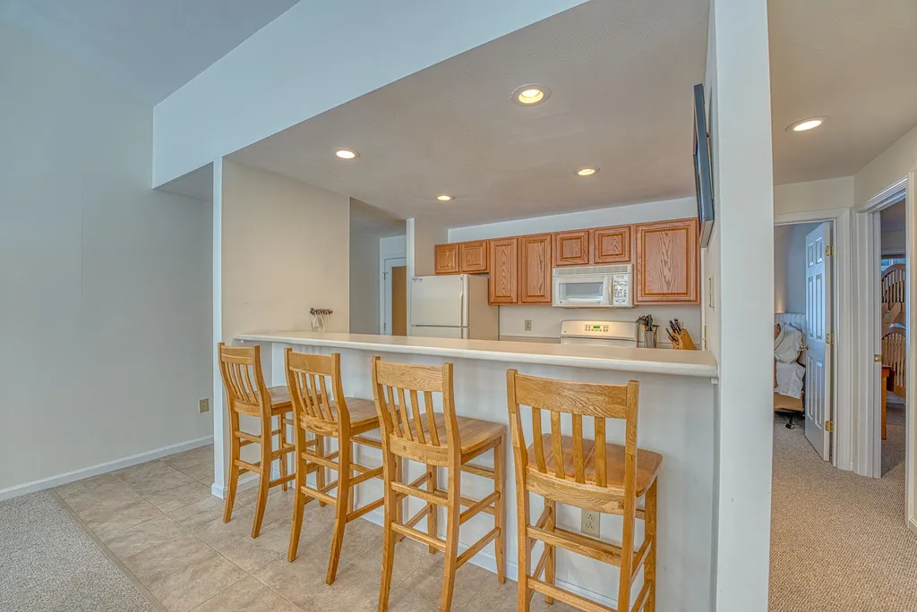 13 White Oak Lane Lincoln NH 03251