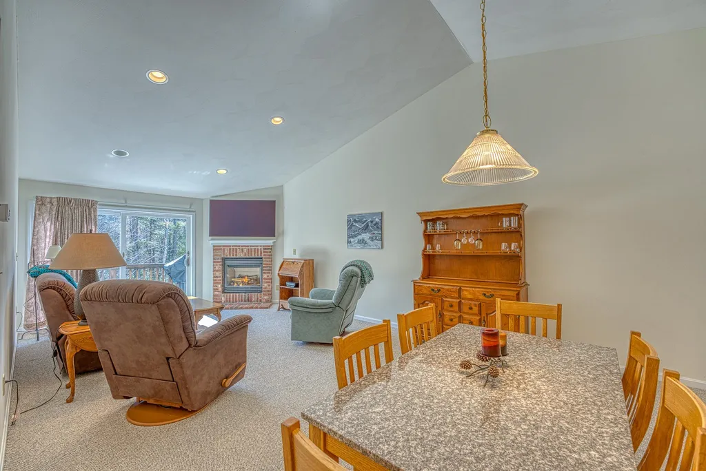 13 White Oak Lane Lincoln NH 03251