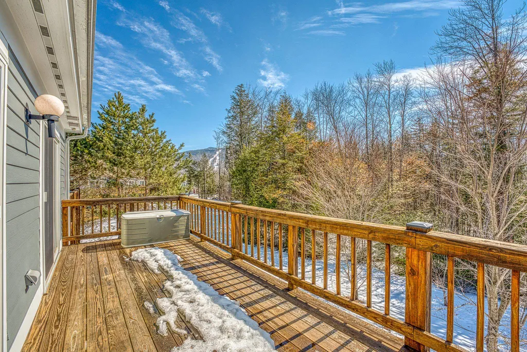 13 White Oak Lane Lincoln NH 03251
