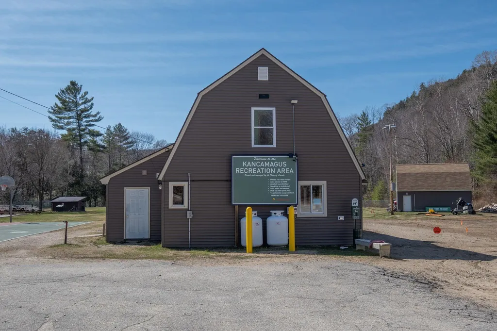 13 White Oak Lane Lincoln NH 03251