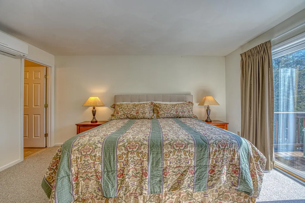 13 White Oak Lane Lincoln NH 03251