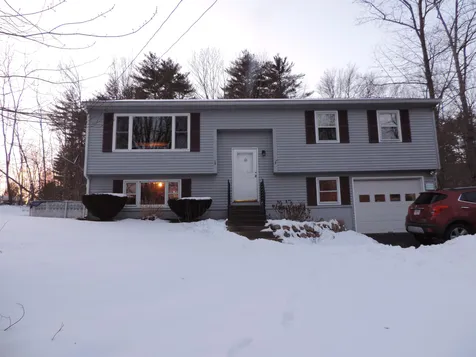 818 Bachelder Road Pembroke NH 03275