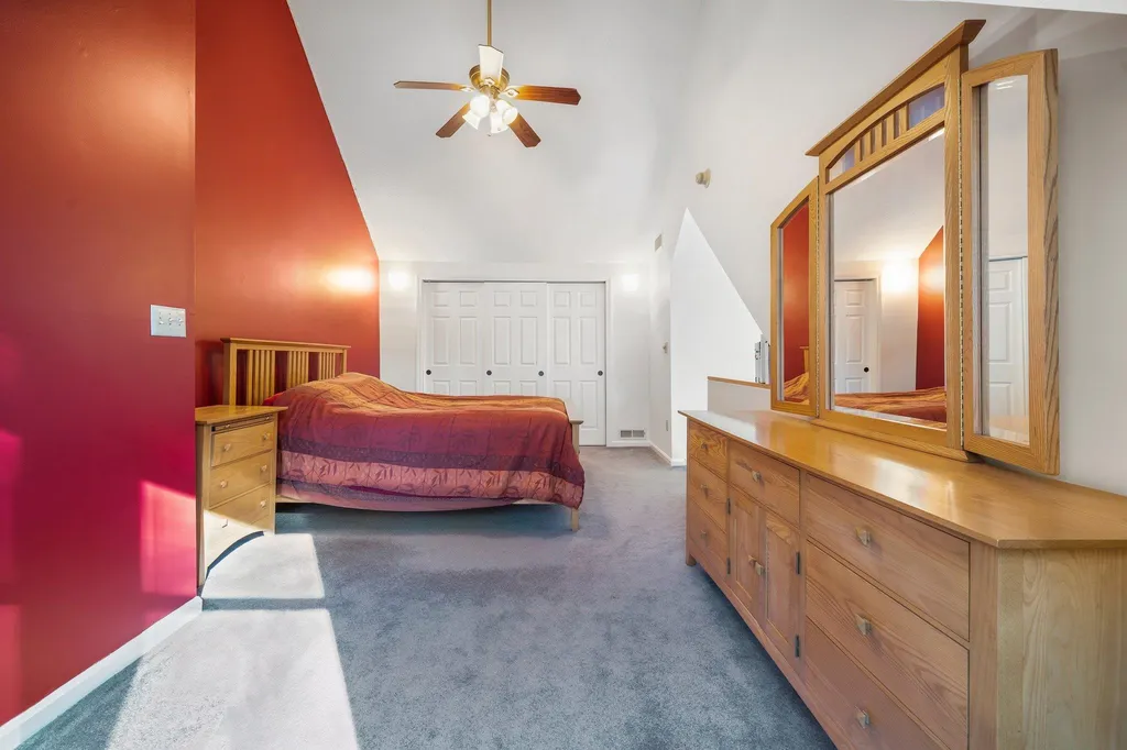 23 Goldfinch Lane Nashua NH 03062