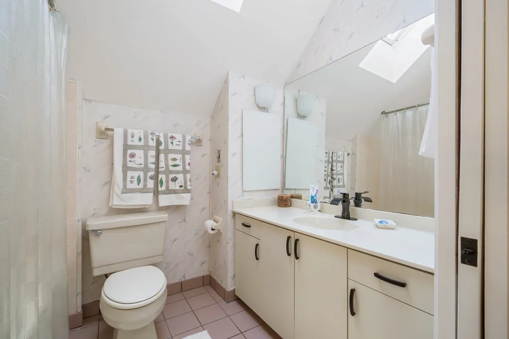 23 Goldfinch Lane Nashua NH 03062