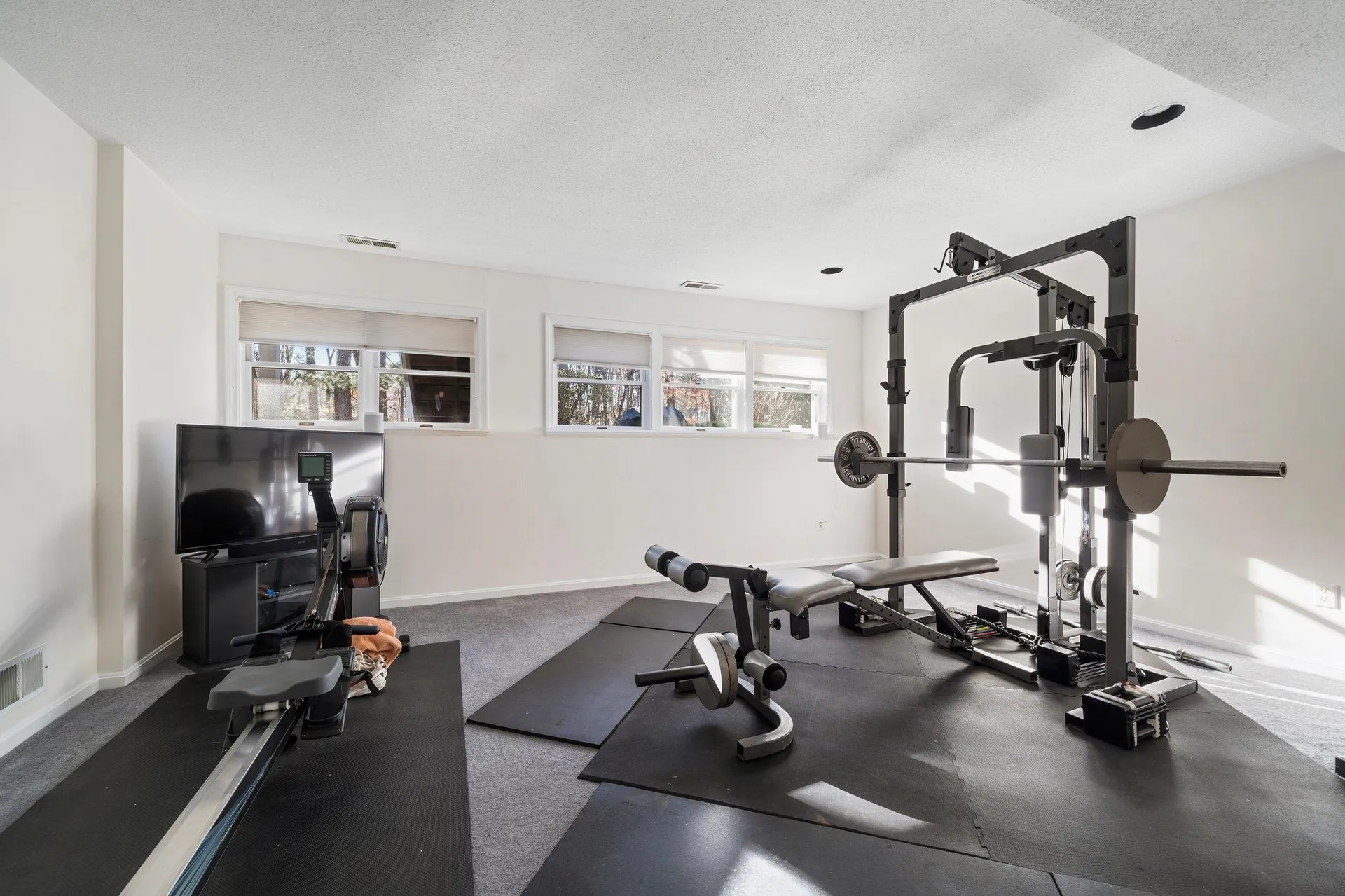 23 Goldfinch Lane Nashua NH 03062