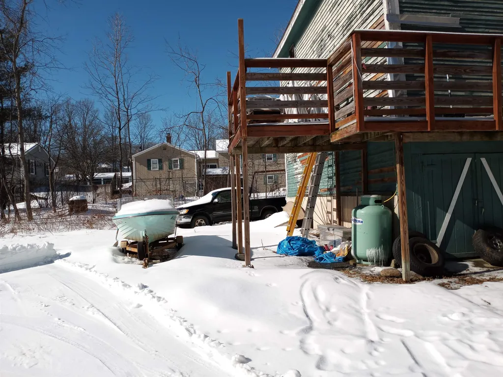 47 South Street Claremont NH 03743