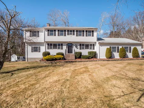 3 Westview Terrace Pelham NH 03076