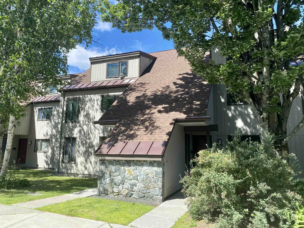109 Brook Hollow Hanover NH 03755