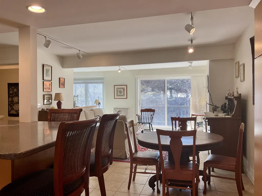 109 Brook Hollow Hanover NH 03755