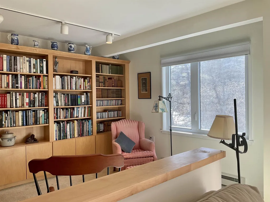109 Brook Hollow Hanover NH 03755