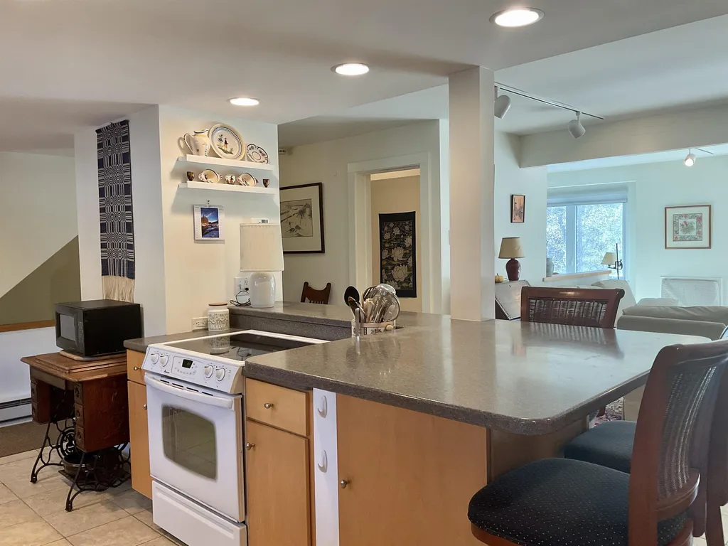 109 Brook Hollow Hanover NH 03755