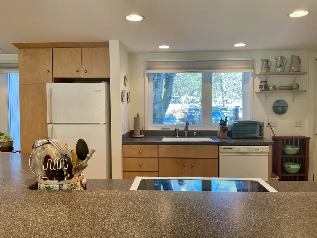 109 Brook Hollow Hanover NH 03755