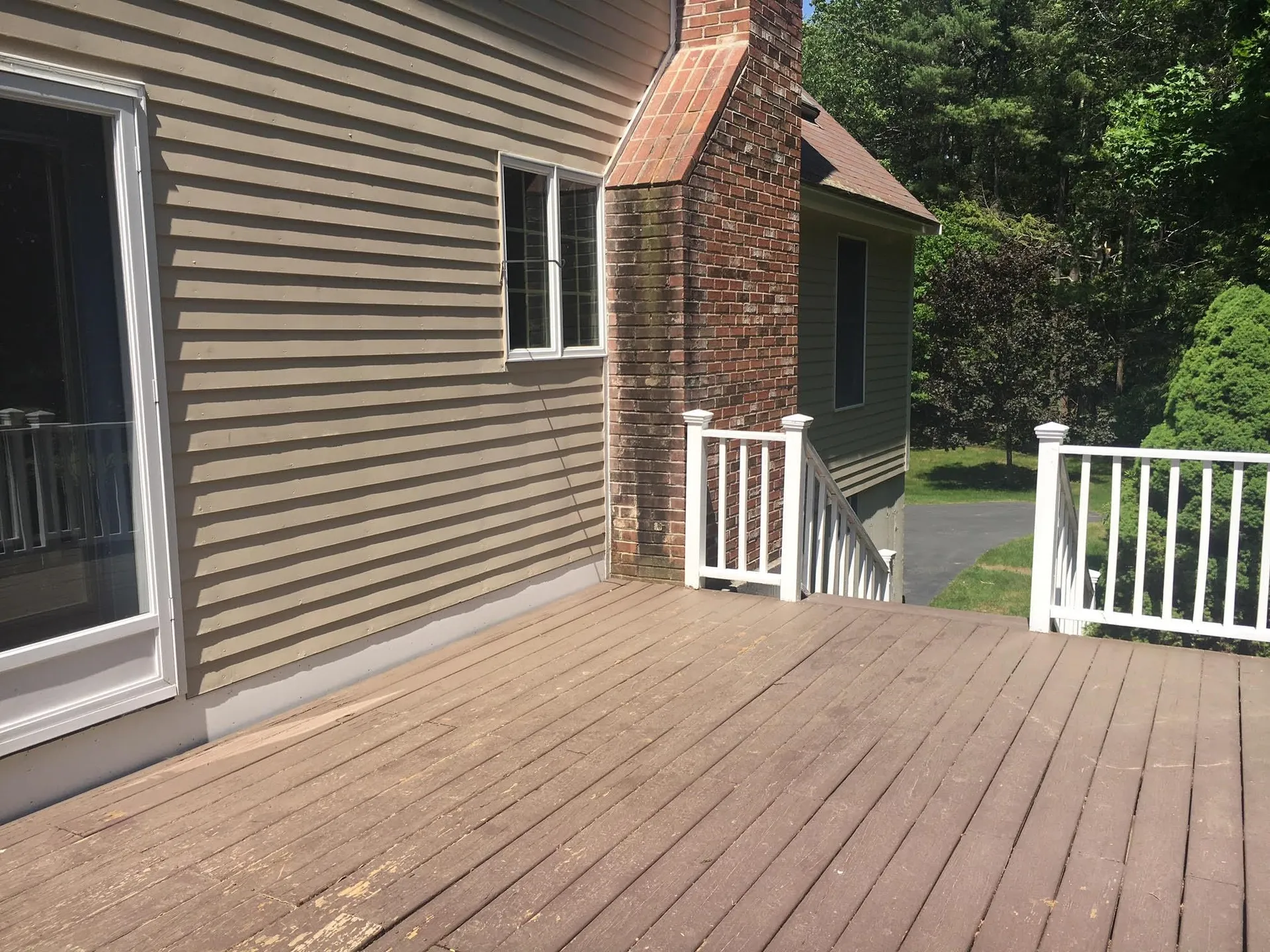 10 Forest Drive East Kingston NH 03827