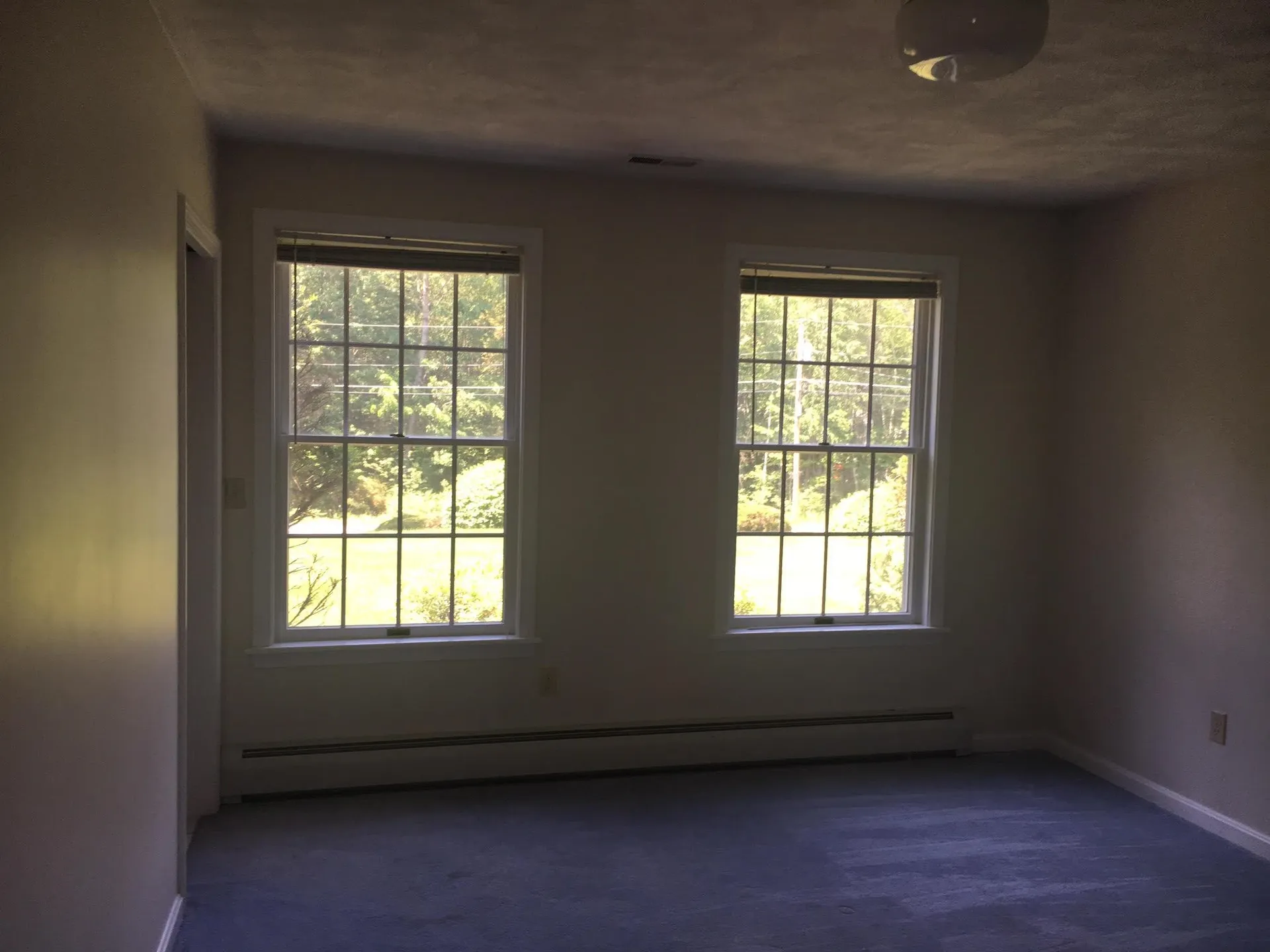 10 Forest Drive East Kingston NH 03827