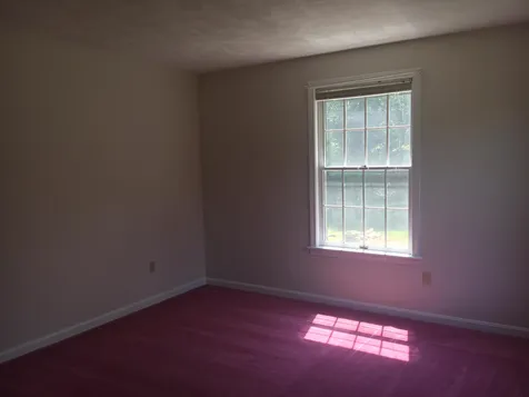 10 Forest Drive East Kingston NH 03827