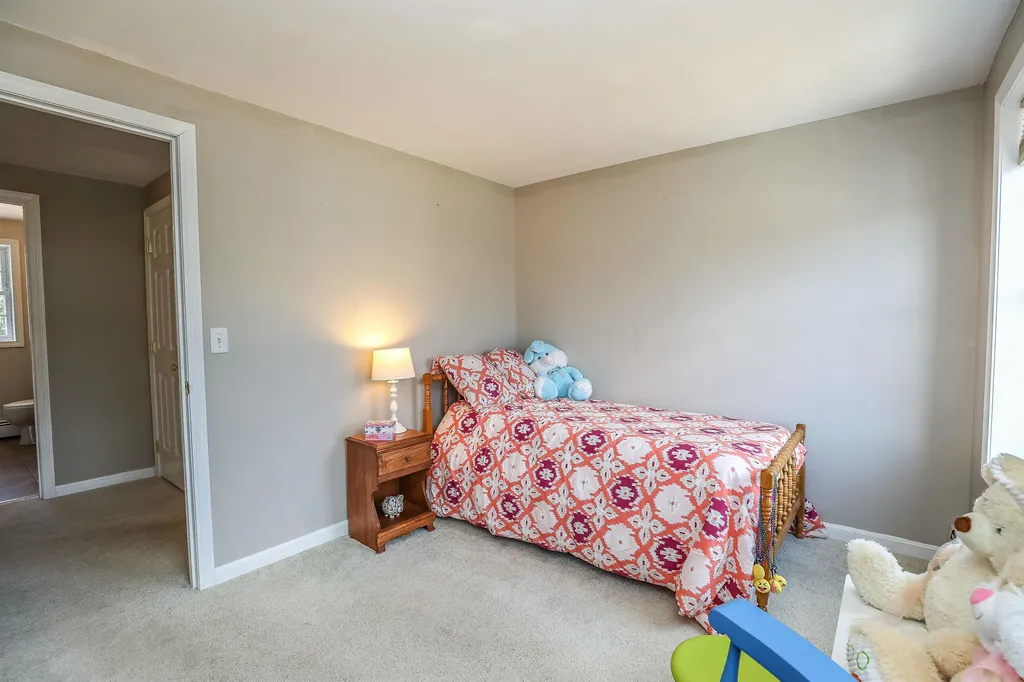 75 Taggart Circle Rindge NH 03461