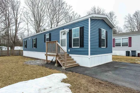 15 Seabreeze Drive North Hampton NH 03862